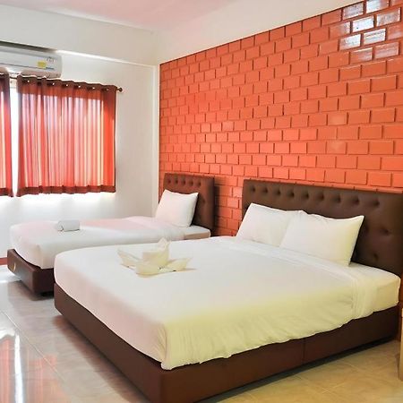 צ'נטאבורי Bussarakam Place Hotel מראה חיצוני תמונה