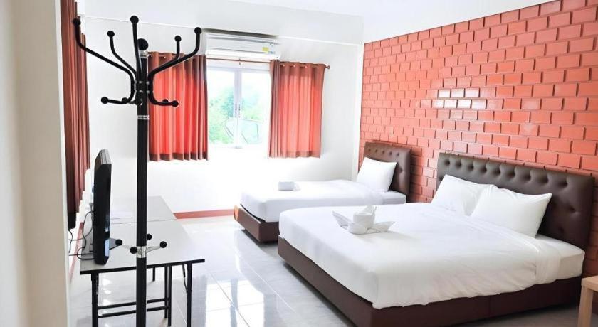 צ'נטאבורי Bussarakam Place Hotel מראה חיצוני תמונה