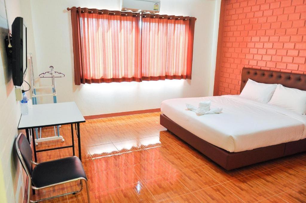 צ'נטאבורי Bussarakam Place Hotel מראה חיצוני תמונה